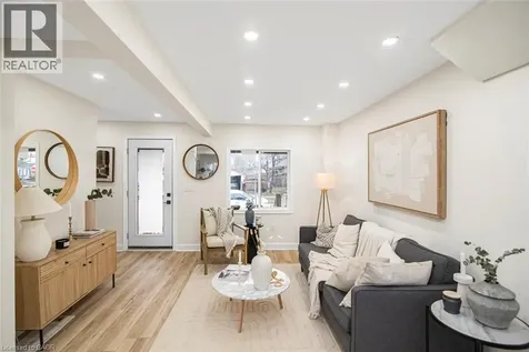 7 Stapleton Avenue Hamilton ON L8H 3N5