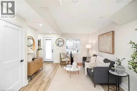 7 Stapleton Avenue Hamilton ON L8H 3N5