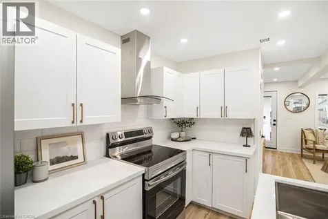 7 Stapleton Avenue Hamilton ON L8H 3N5