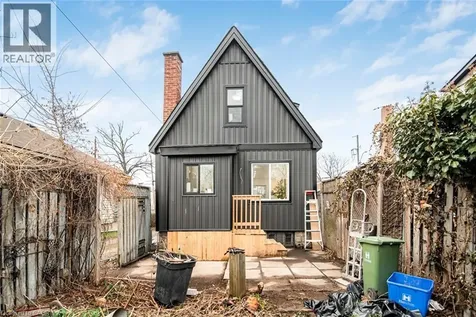 7 Stapleton Avenue Hamilton ON L8H 3N5