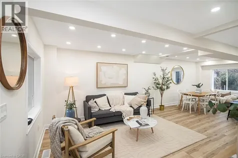 7 Stapleton Avenue Hamilton ON L8H 3N5