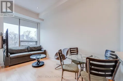 562 Eglinton Avenue East Toronto (mount Pleasant East) ON M4P 1P1