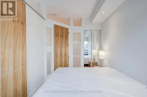 562 Eglinton Avenue East Toronto (mount Pleasant East) ON M4P 1P1