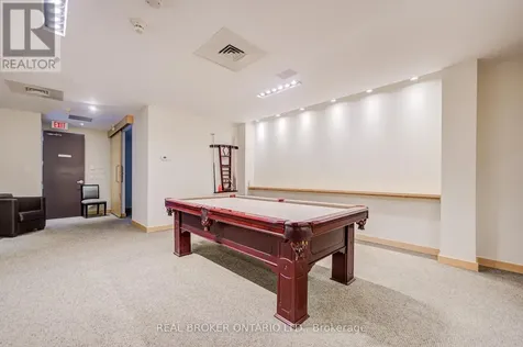 562 Eglinton Avenue East Toronto (mount Pleasant East) ON M4P 1P1