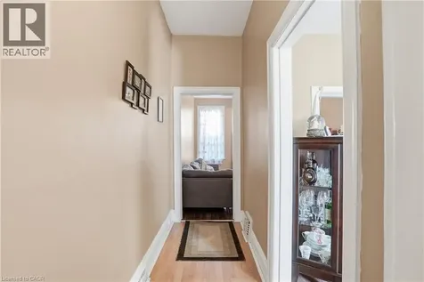 211 West Avenue North Hamilton ON L8L 5C7