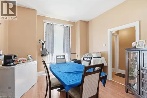 211 West Avenue North Hamilton ON L8L 5C7