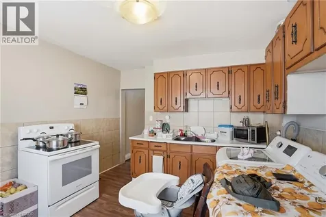 211 West Avenue North Hamilton ON L8L 5C7