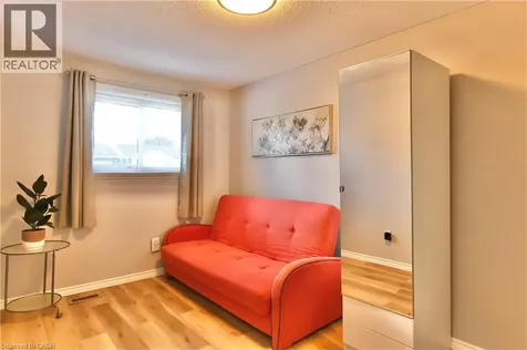 11 Harrisford Street Hamilton ON L8K 6L7