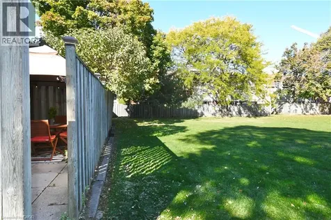 11 Harrisford Street Hamilton ON L8K 6L7