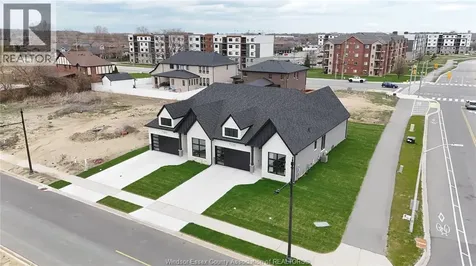 7578 Silverleaf Lane Lasalle ON N9H 1H3