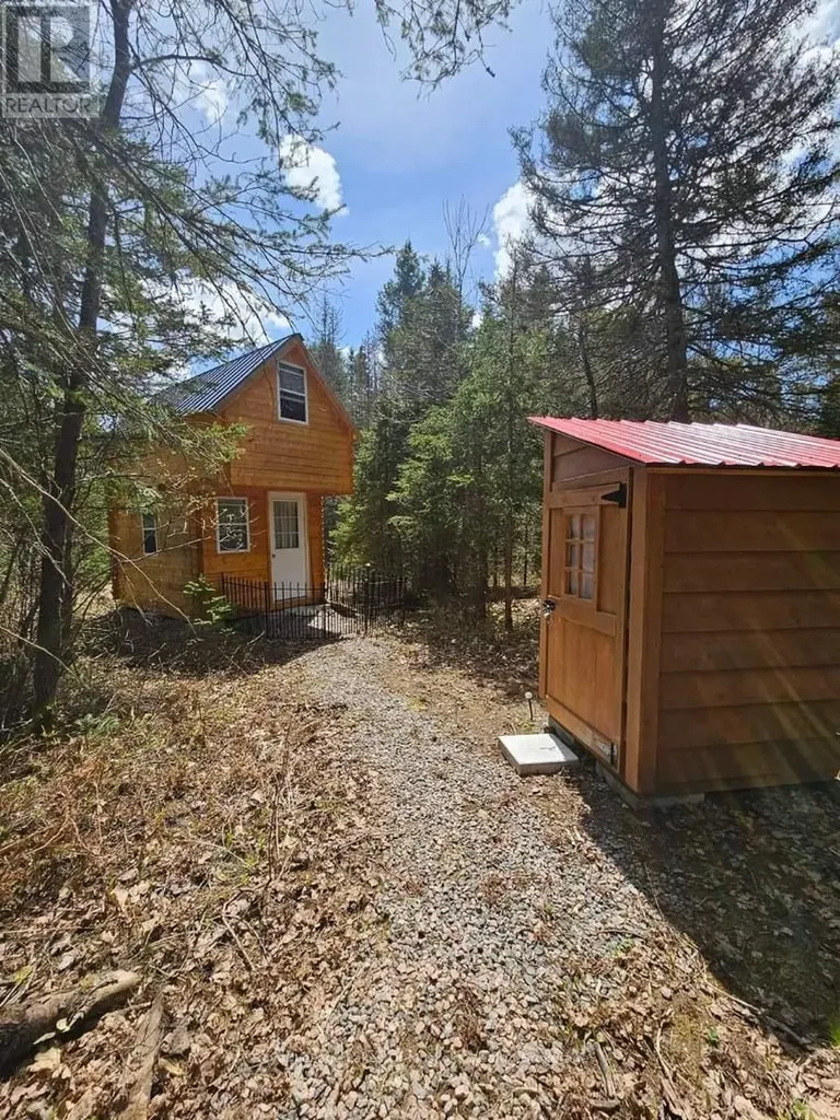 77 Grindstone Road Magnetawan ON P0A 1Z0