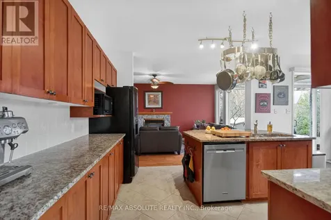 7 Branchwood Street Ottawa ON K2G 6X9