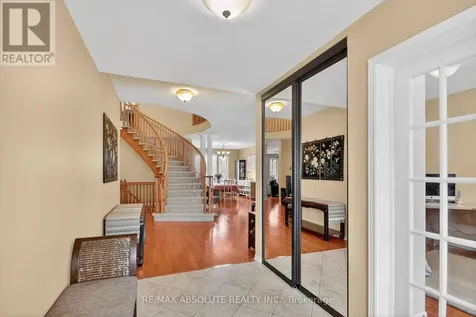 7 Branchwood Street Ottawa ON K2G 6X9