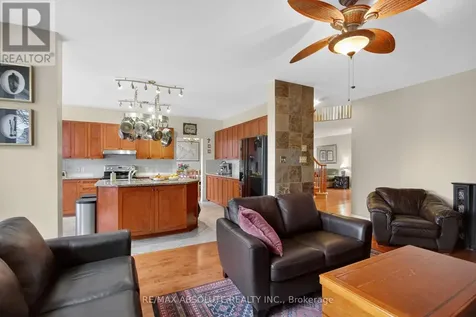 7 Branchwood Street Ottawa ON K2G 6X9