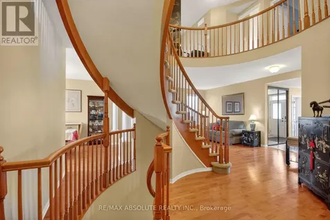 7 Branchwood Street Ottawa ON K2G 6X9