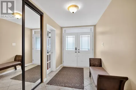 7 Branchwood Street Ottawa ON K2G 6X9