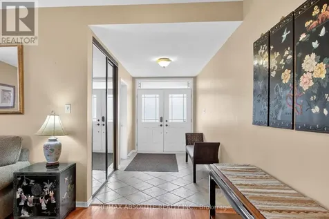 7 Branchwood Street Ottawa ON K2G 6X9