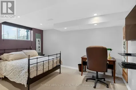 7 Branchwood Street Ottawa ON K2G 6X9