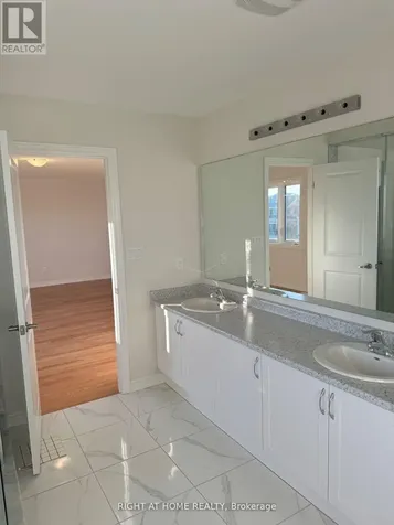 33 Rochester Drive Barrie ON L9J 0V9