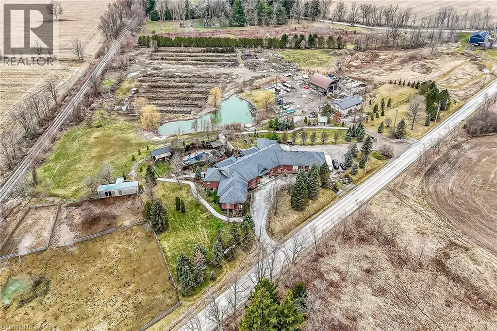 393 Old Onondaga Road East Brantford ON N3T 5L4
