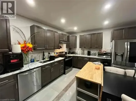 393 Old Onondaga Road East Brantford ON N3T 5L4