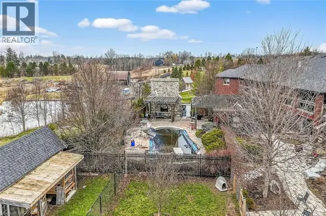 393 Old Onondaga Road East Brantford ON N3T 5L4