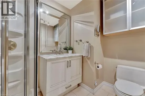 5 Orchard Crescent Guelph ON N1E 1W9