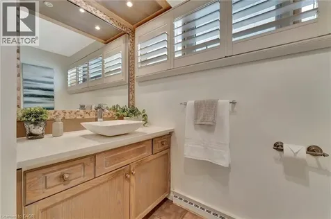 5 Orchard Crescent Guelph ON N1E 1W9