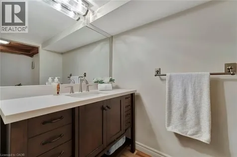 5 Orchard Crescent Guelph ON N1E 1W9