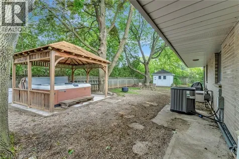 5 Orchard Crescent Guelph ON N1E 1W9
