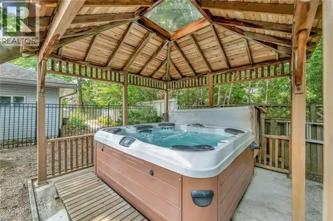 5 Orchard Crescent Guelph ON N1E 1W9