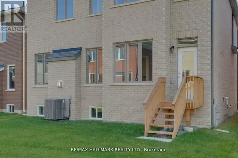 634 Newlove Street Innisfil ON L9S 0S2