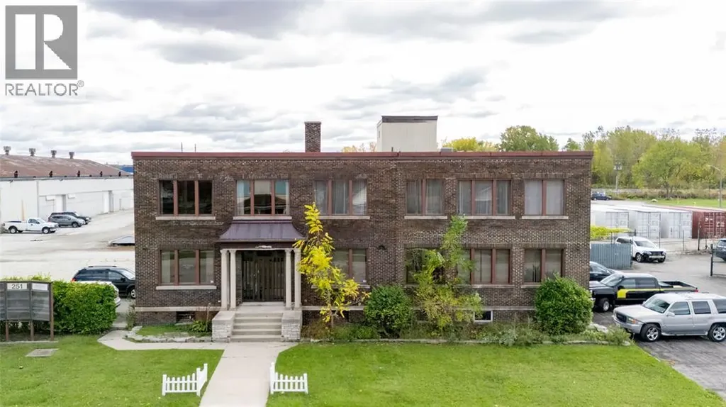 251 Campbell Street Sarnia ON N7T 2H2