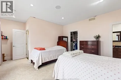 3740 Donato Drive Lasalle ON N9H 0L5