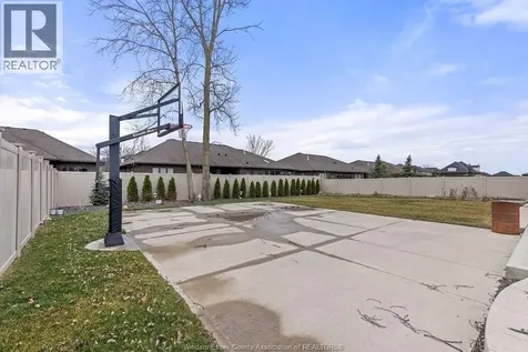 3740 Donato Drive Lasalle ON N9H 0L5
