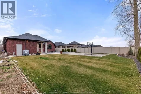 3740 Donato Drive Lasalle ON N9H 0L5
