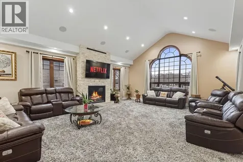 3740 Donato Drive Lasalle ON N9H 0L5