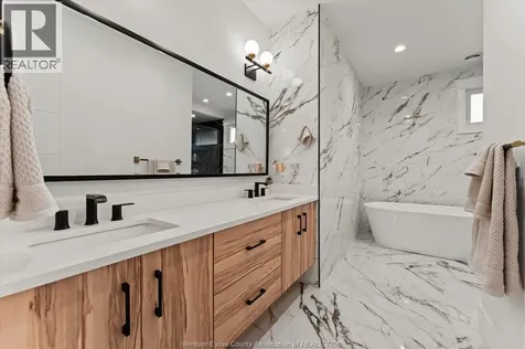 3082 Betts Avenue Windsor ON N9B 3L5