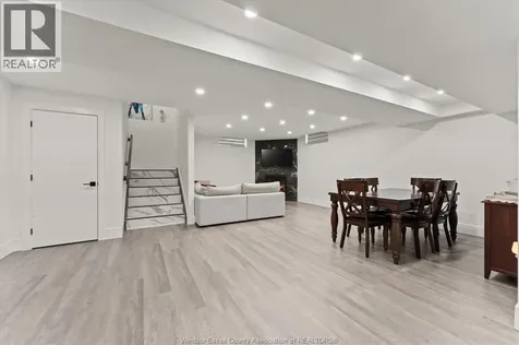 3082 Betts Avenue Windsor ON N9B 3L5