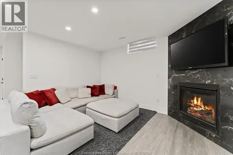 3082 Betts Avenue Windsor ON N9B 3L5