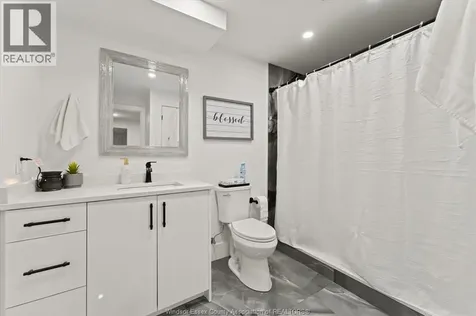 3082 Betts Avenue Windsor ON N9B 3L5