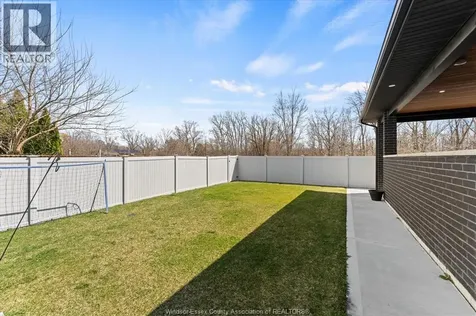 3082 Betts Avenue Windsor ON N9B 3L5