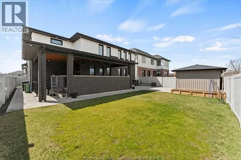 3082 Betts Avenue Windsor ON N9B 3L5