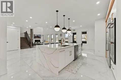 3082 Betts Avenue Windsor ON N9B 3L5