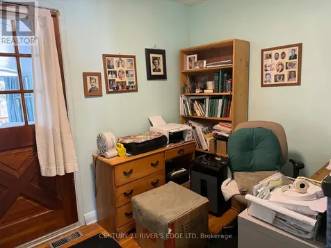 68 Aldershot Avenue Brockville ON K6V 2P8