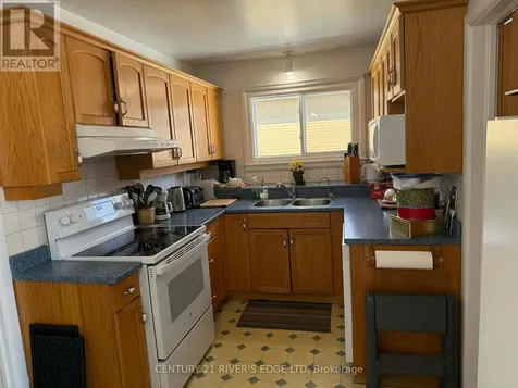 68 Aldershot Avenue Brockville ON K6V 2P8