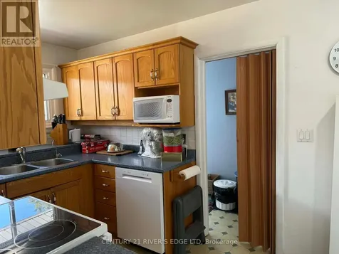 68 Aldershot Avenue Brockville ON K6V 2P8