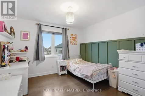 129 Lyon Street Russell ON K0A 1W0