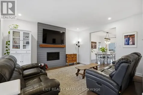 129 Lyon Street Russell ON K0A 1W0