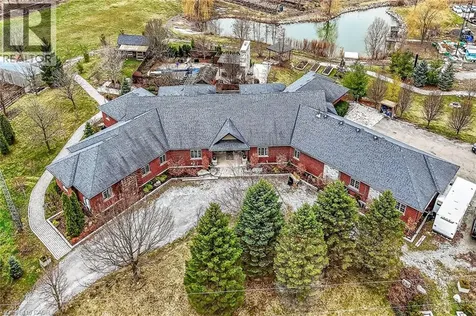 393 Old Onondaga Road East Brantford ON N3T 5L4